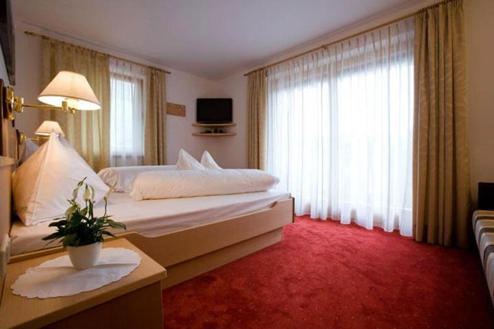 Hotel Pfandleralm San Martino In Passiria  Bagian luar foto